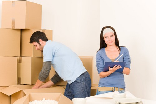 Packing and furniture transport support for Crystal Palace home moves